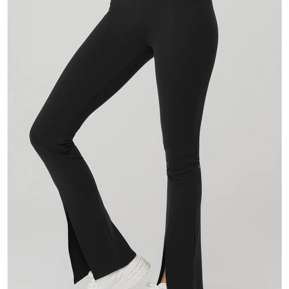ALO YOGA Airbrush High-Waist Flutter Legging